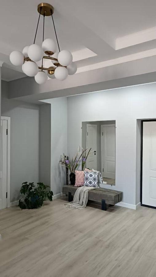 Bird'S Nest - Apartment In Downtown كاراكول المظهر الخارجي الصورة
